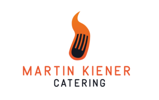 Martin Kiener Catering, MK Catering Absdorf, Exklusives Event-Catering für Hochzeiten, Business-Events & Private Feiern Egal ob Polterer oder Taufe, wir machen für dich dein eigenes Event. Maßgeschneiderte Menükonzepte – kreativ, saisonal & hochwertig Elegante Buffets, stilvolles Flying Food oder kleine Party Platten für den Geburtstag. Live-Cooking & Premium-Burger als kulinarisches Highlight Feine vegetarische & vegane Kreationen sowie besondere Sportliche Ernährungswünsche Professioneller Getränke- & Barservice Hochwertiges Equipment, Servicepersonal & Eventbetreuung Reibungsloser Auf- und Abbau für einen perfekten Ablauf.